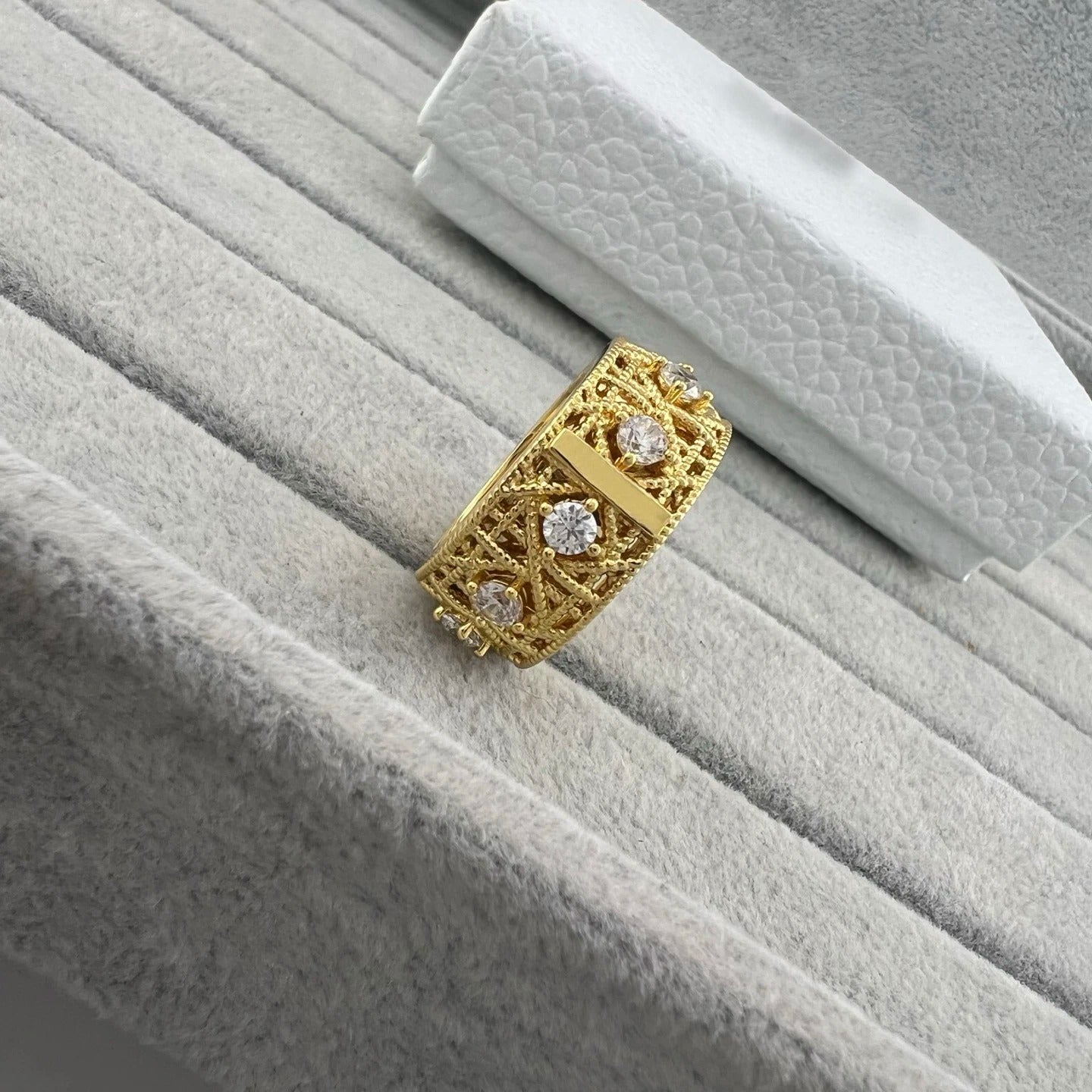 2026 Trends 925 Sterling Silver Tengge Pattern Hollow Couple Rings Woman, Luxury Fashion Jewelry for Ladies, Party Accessories
